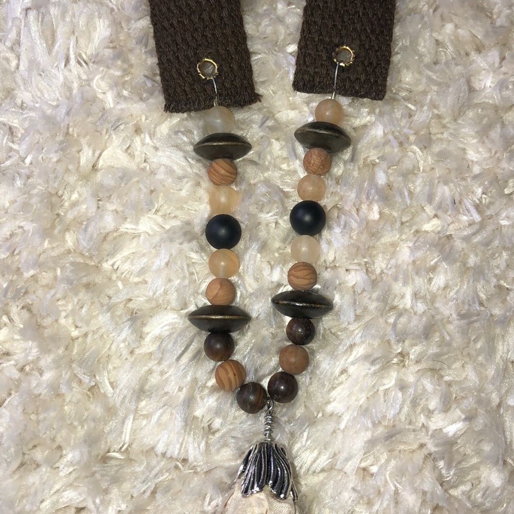 Necklace - Picture 3 of 5